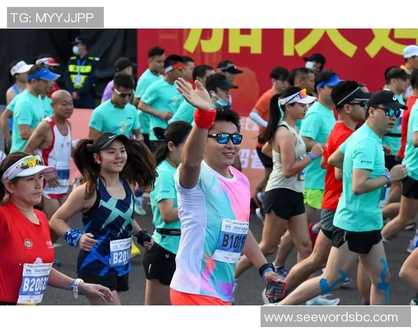 深圳城市马拉松评析:极限运动队展现非凡实力与团队精神 深圳城市马拉松评析:极限运动队展现非凡实力与团队精神