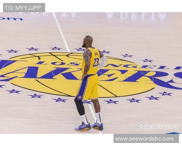 湖人客场力克开拓者,詹姆斯豪取45分震撼全场 湖人客场力克开拓者,詹姆斯豪取45分震撼全场